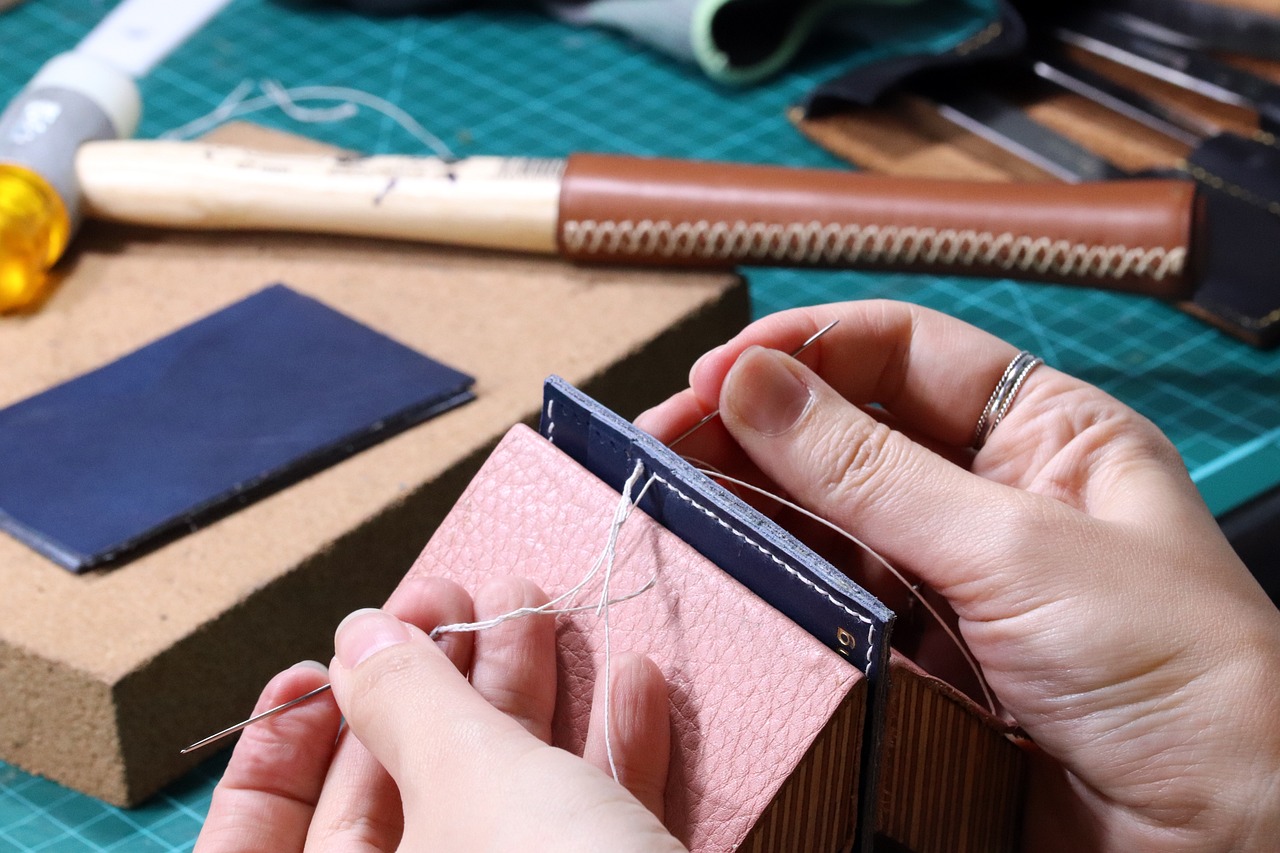 10 Fun Projects for Crafting with Recycled Materials